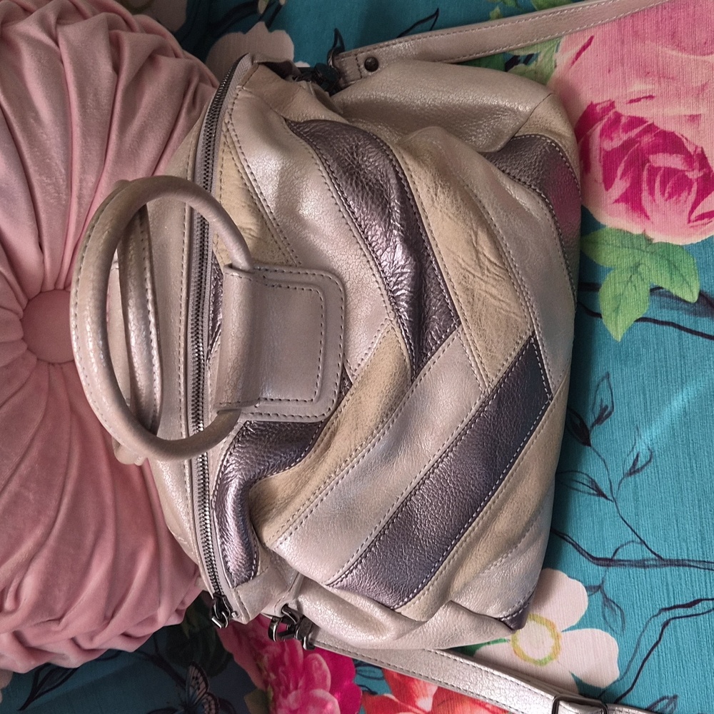 HOBO Cream and Gray Shoulder Bag